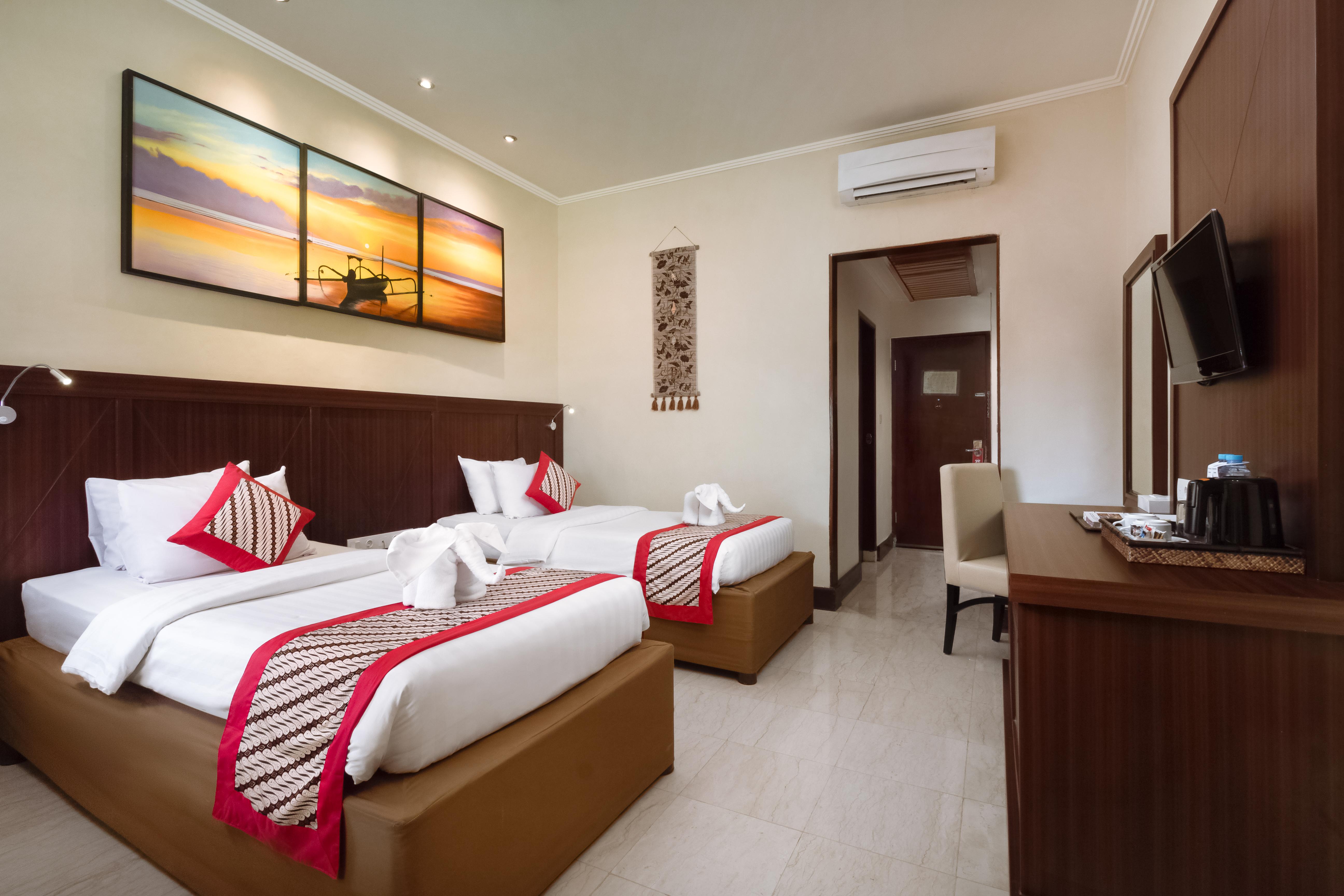 Grand Istana Rama Hotel Kuta  Exterior photo