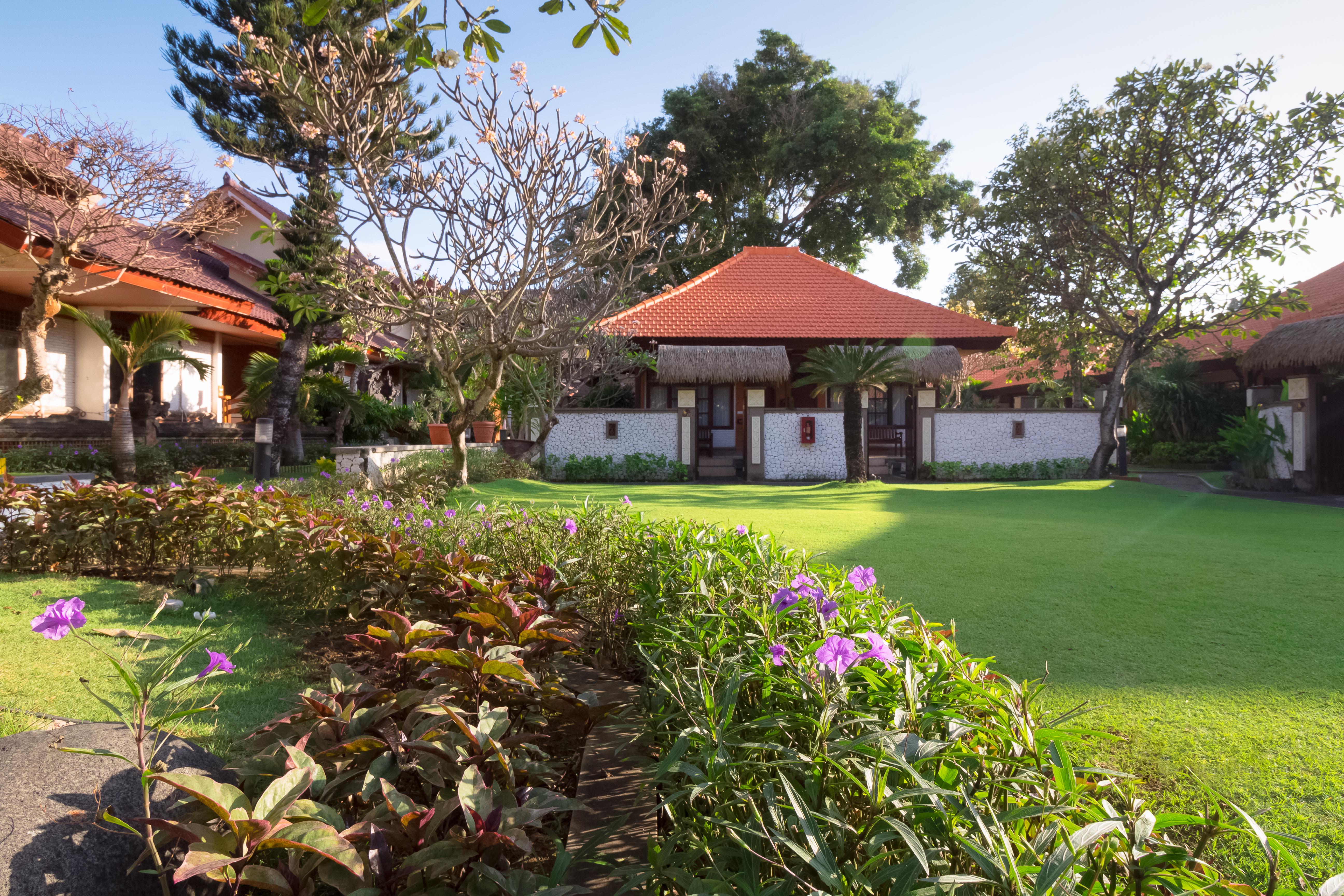 Grand Istana Rama Hotel Kuta  Exterior photo