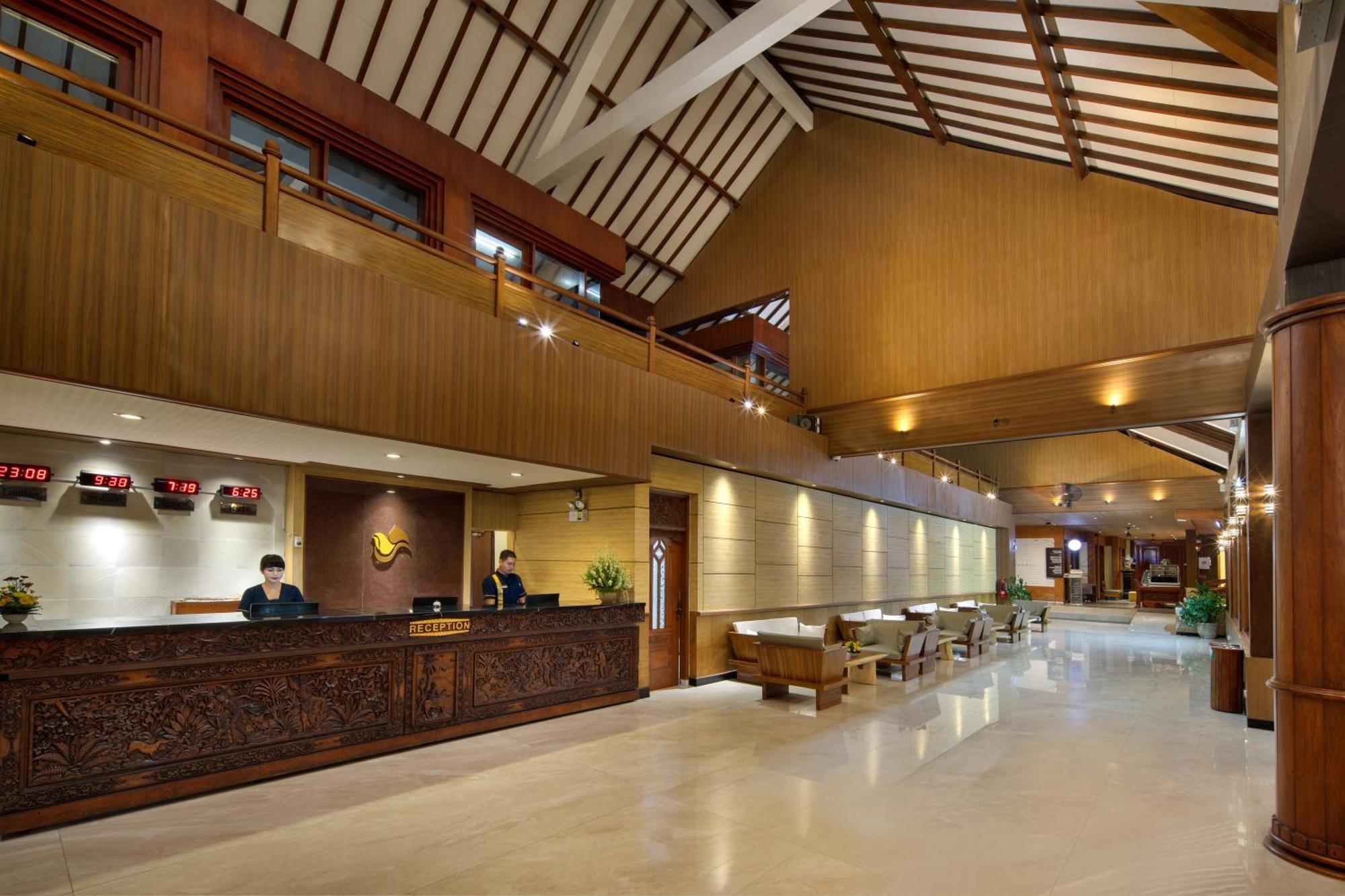 Grand Istana Rama Hotel Kuta  Exterior photo