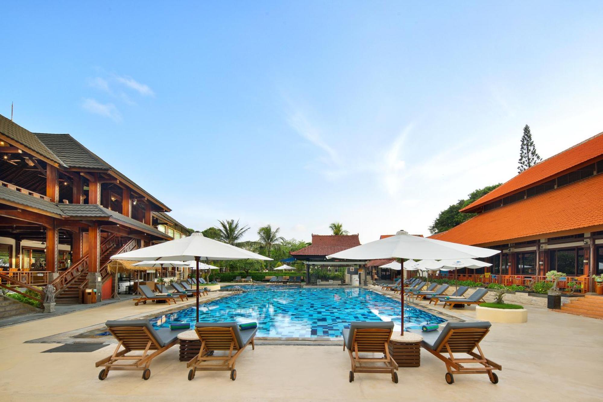 Grand Istana Rama Hotel Kuta  Exterior photo