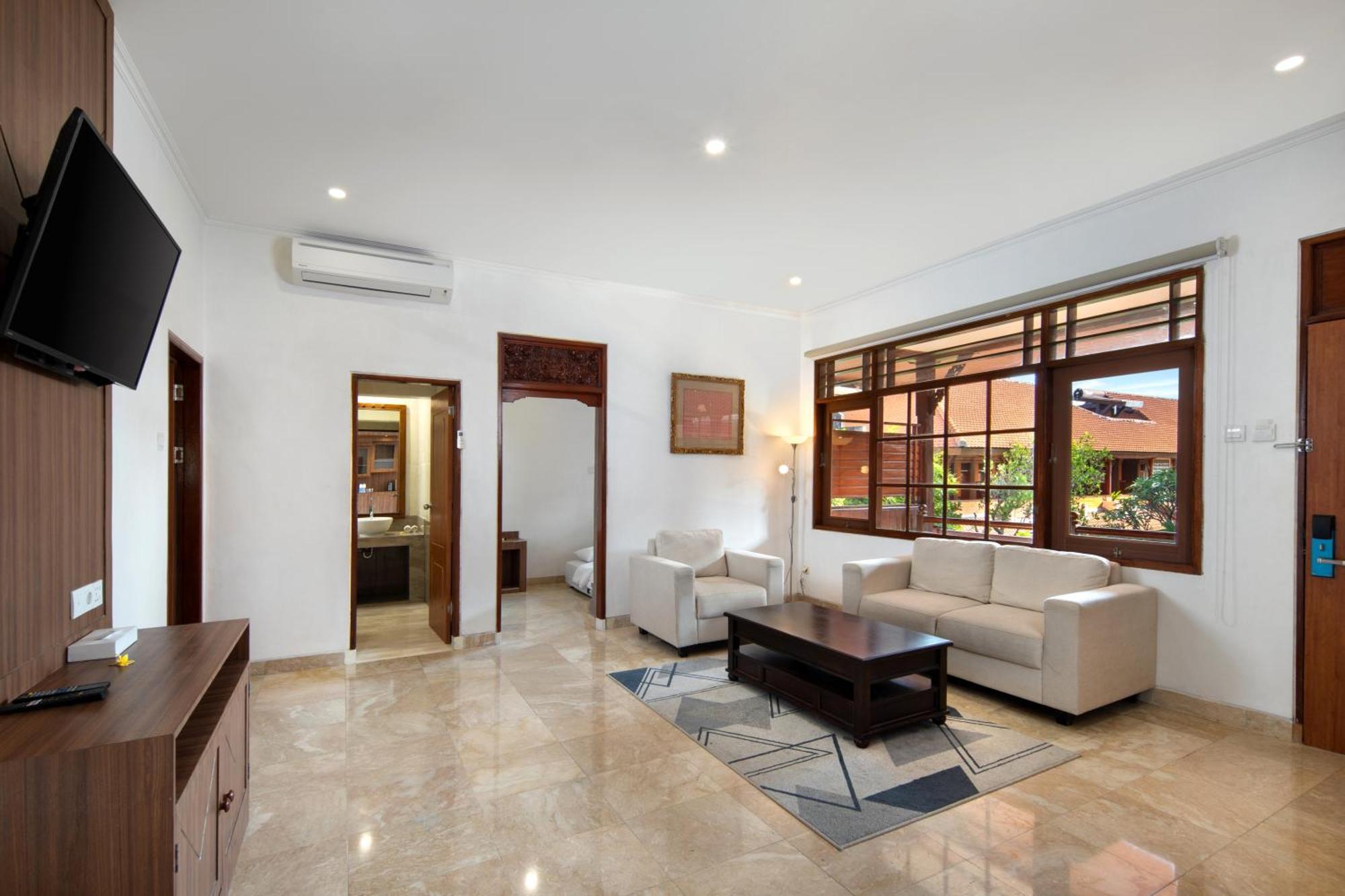 Grand Istana Rama Hotel Kuta  Exterior photo