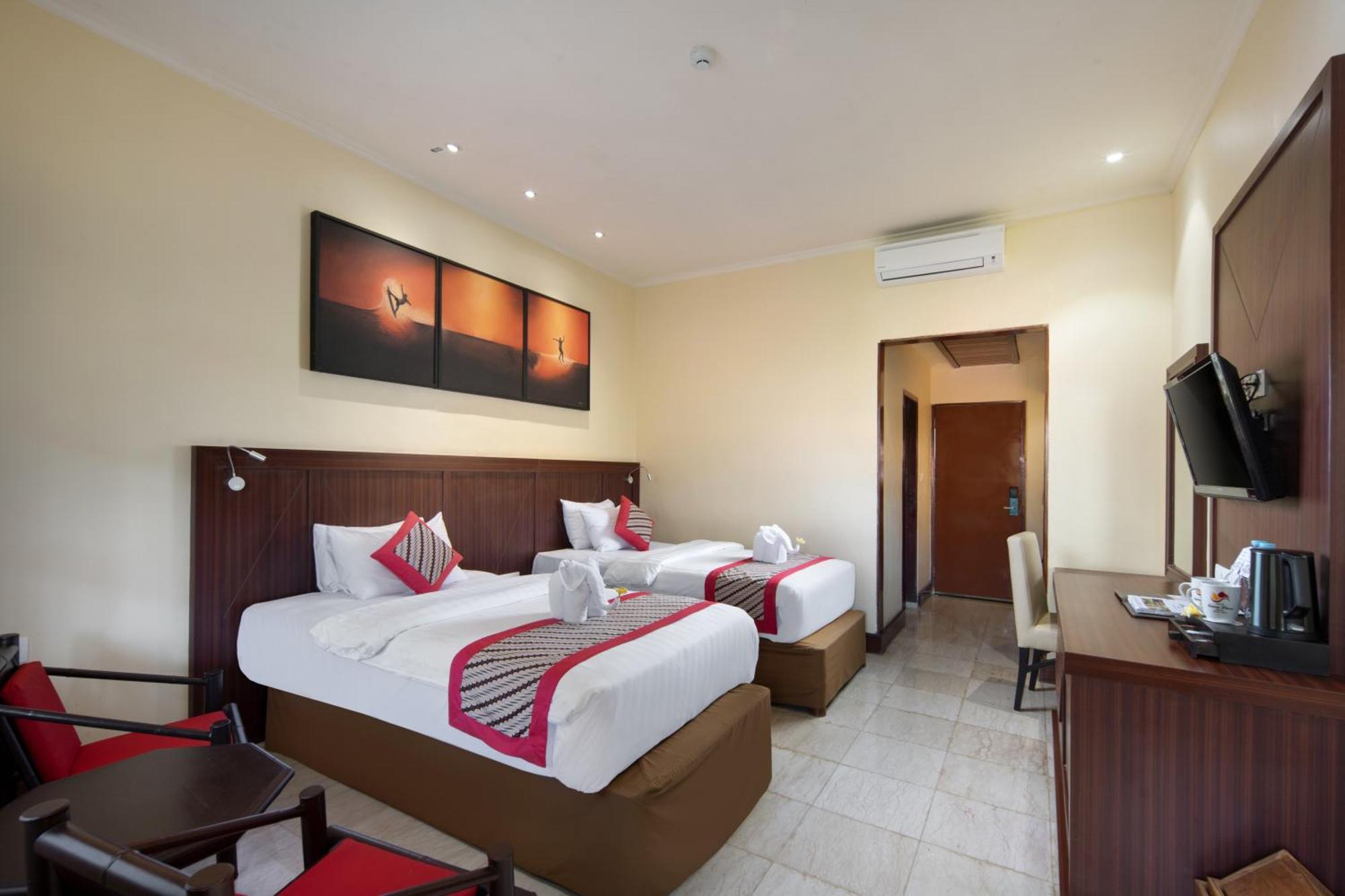 Grand Istana Rama Hotel Kuta  Exterior photo
